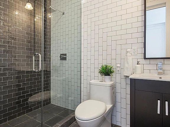 5th image of 172 Wilson Ave #3A