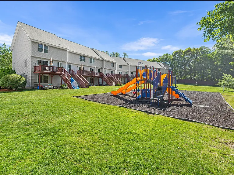 100 Nutting Rd #C2 — Photo 18