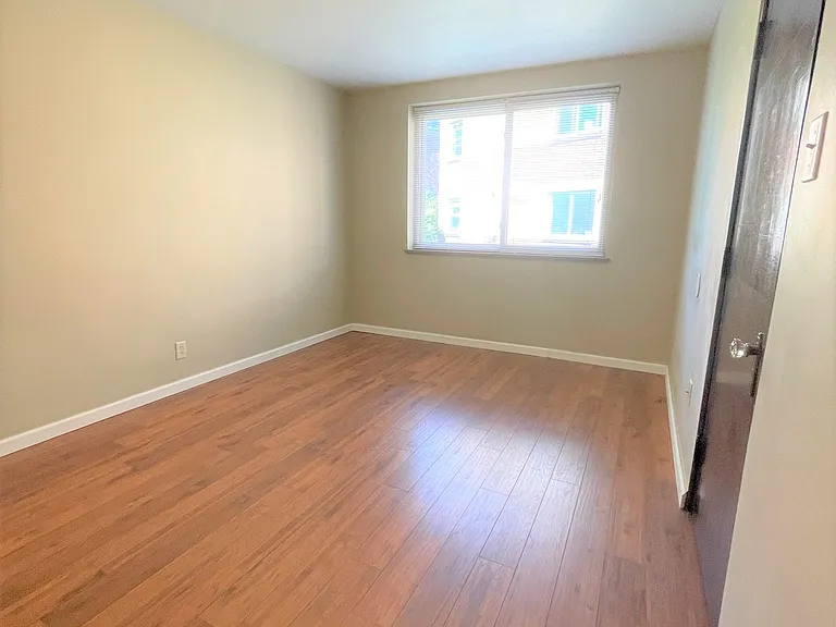 5712 Phillips Ave #B9 — Photo 144