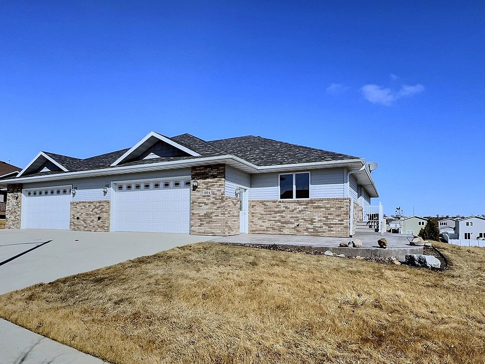 Twin House built in 2014