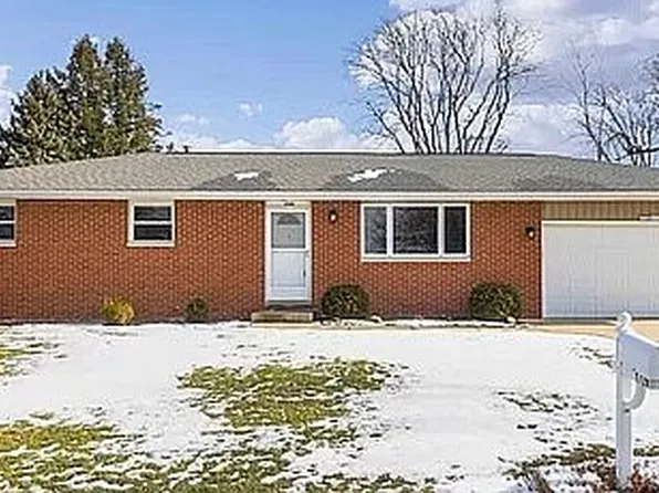 1728 Maple Grove Ave, Morton, IL 61550