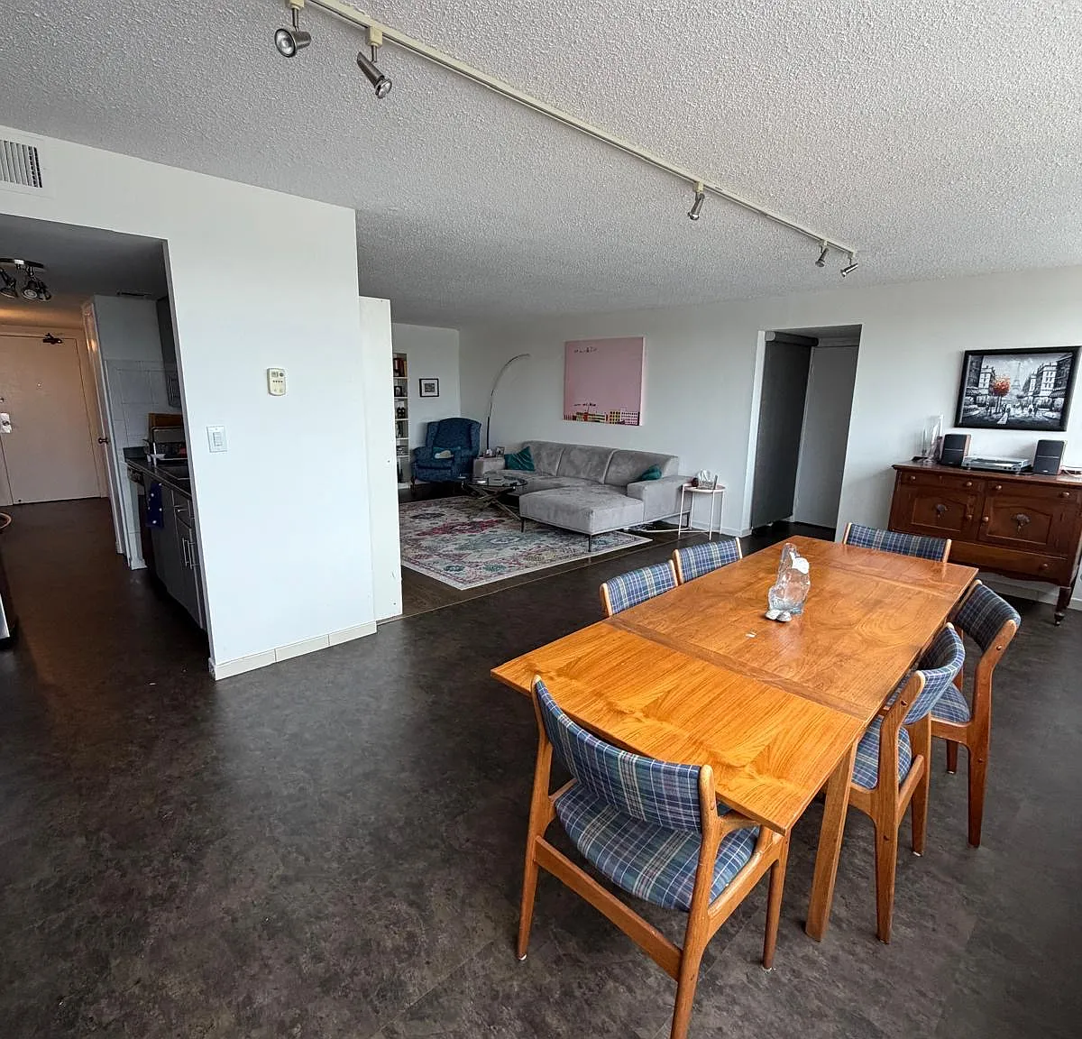 2 bed, 1.5 bath, 1042 sqft, $2,150 — Photo 4