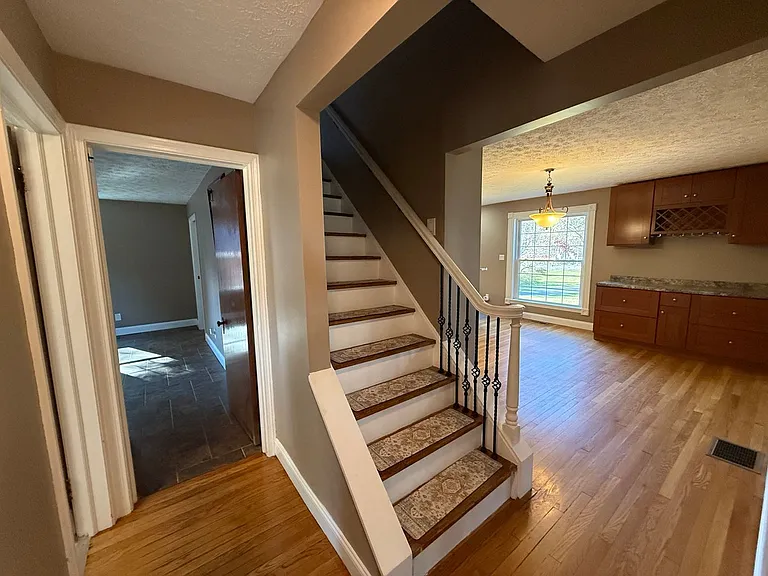 30871 Lorain Rd — Photo 19