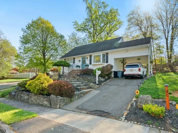 46 Pershing Pl, Woodland Park, NJ 07424