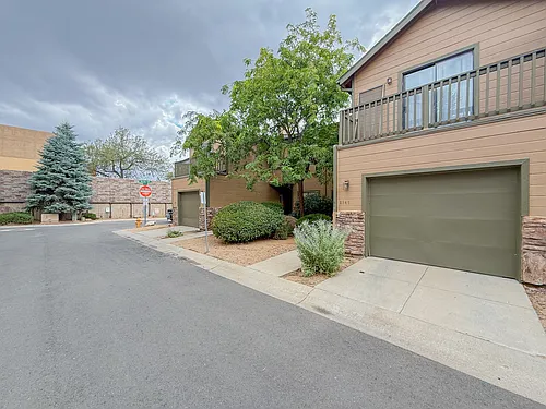 1147 Mary Dr #2 Photo 1