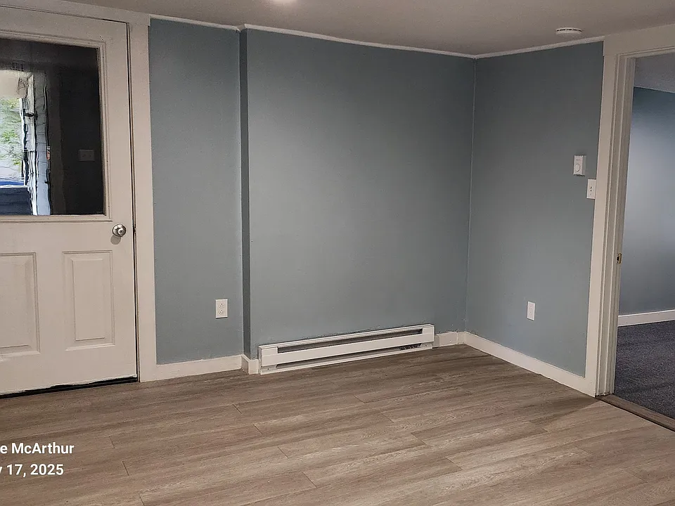 Living room area from entrance. Please note door which is entrance to utility room. Landlord may require entrance with 24 hour notice for non emergencies.