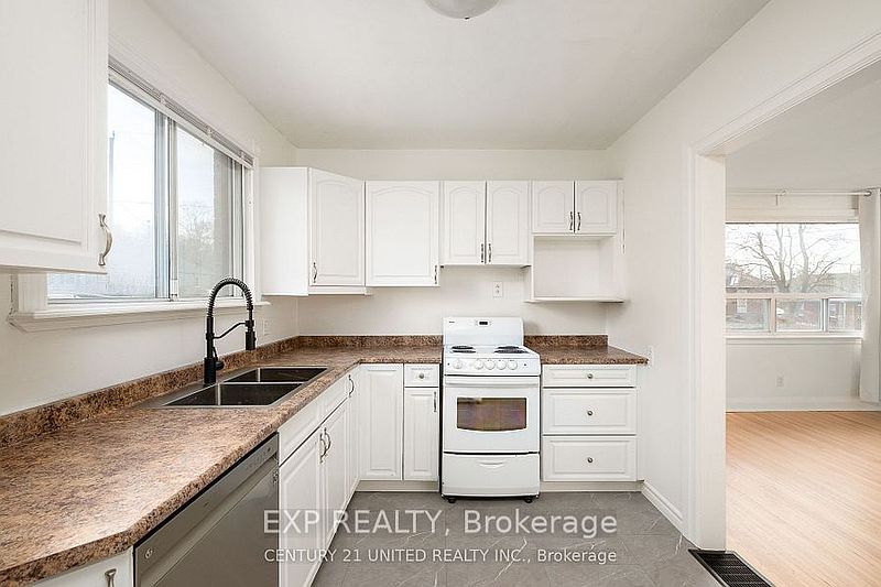 Peterborough House for rent - 5 Bedrooms — photo 5