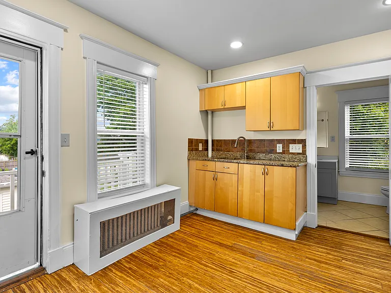 35 Payne St #2 — Photo 5