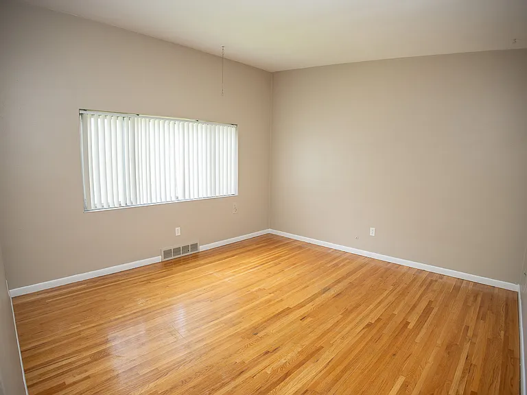 1502 Ridgewood Dr #B — Photo 5