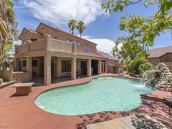 5th image of 9108 Emerald Cove Ct