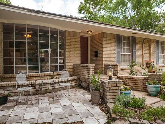 2nd image of 10823 Lubbock Dr