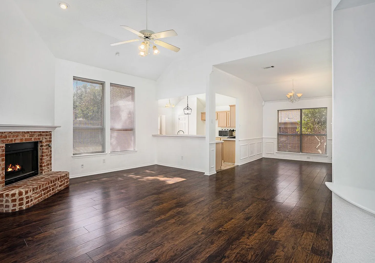 Updated 3-2 near Lake Arlington! — Photo 4