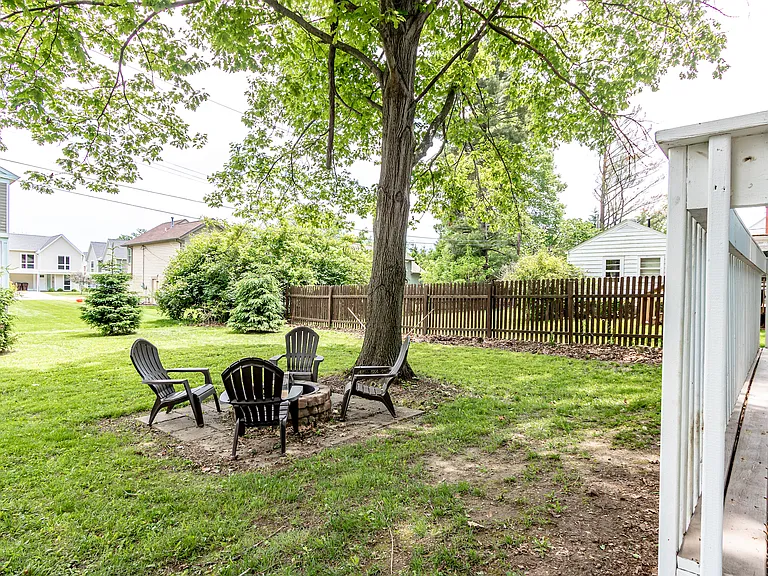 103 Oberlin Ct — Photo 9