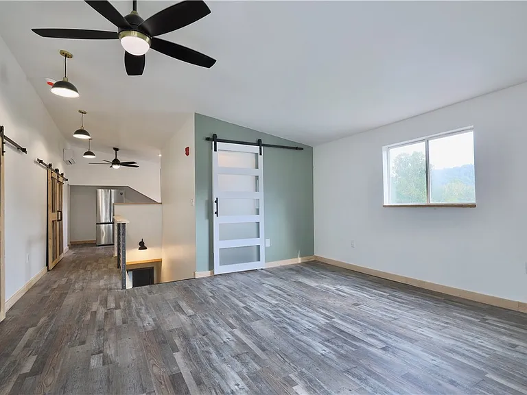401 Brinton Ave #2 — Photo 7