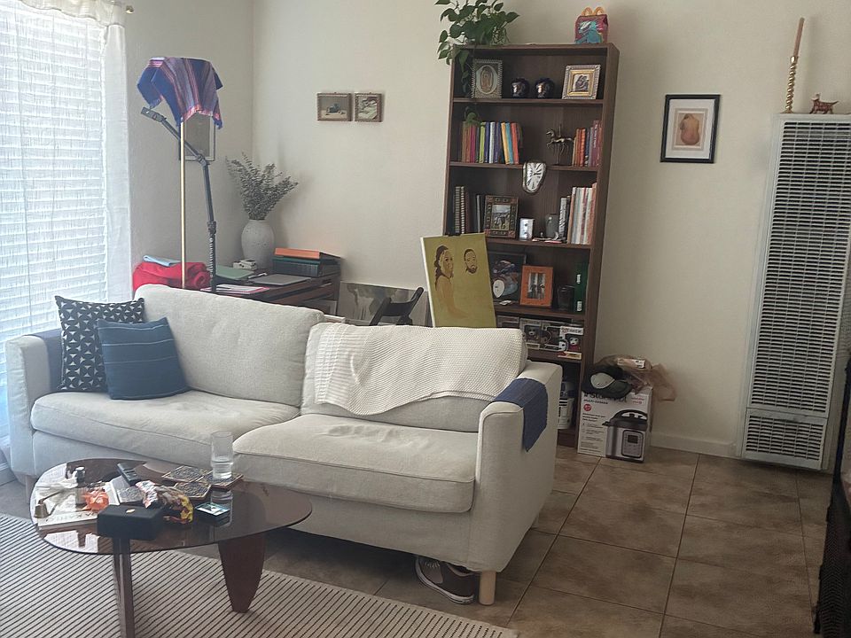 Living Room, furniture not included