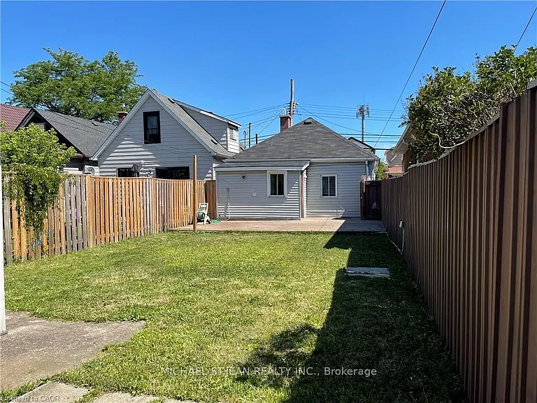 24 Vansitmart Ave — Photo 25