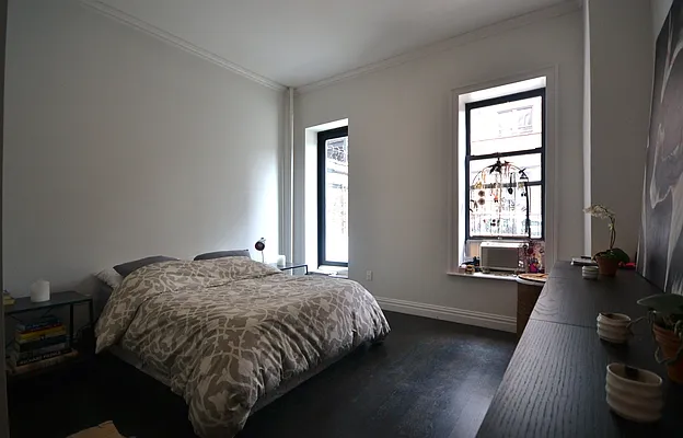 Rented by Bold New York | media 25