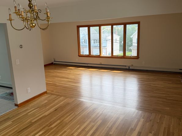 7 Maple St #2