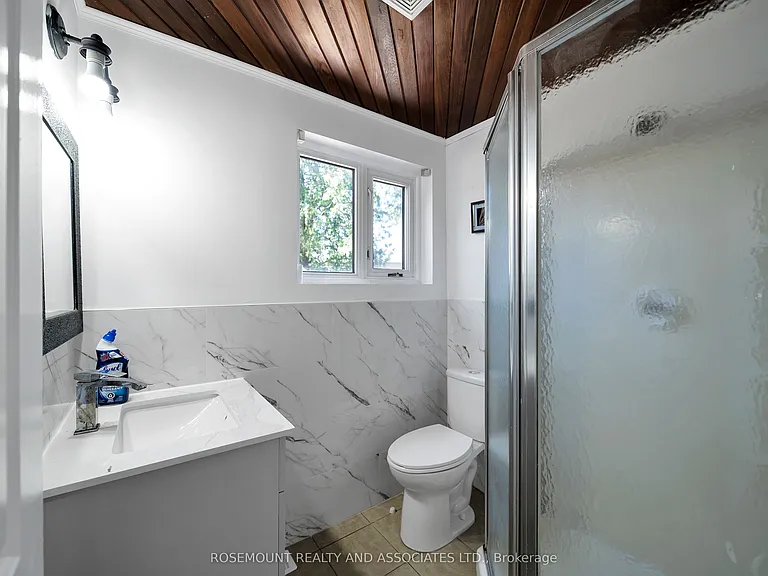 4 Carwin Cres #BASEMENT — Photo 5