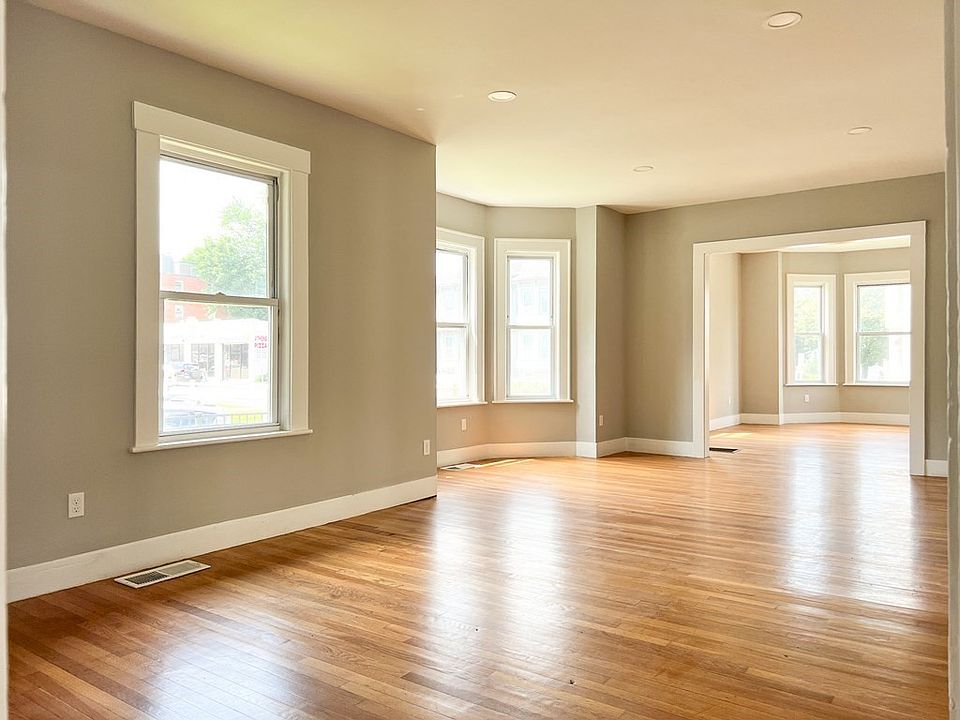 1st image of 642 Moody St #1