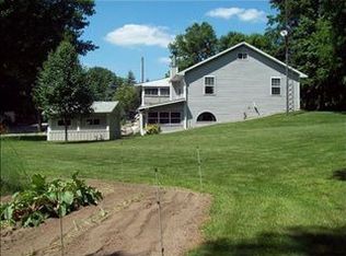 56185 Blossom Rd, Colon, MI 49040