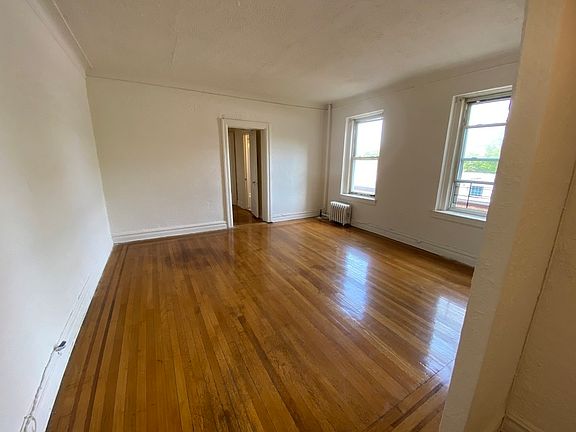 2nd image of 36-20 Parsons Blvd #33