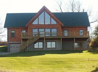 102 Smyth Dr, Radford, VA 24141