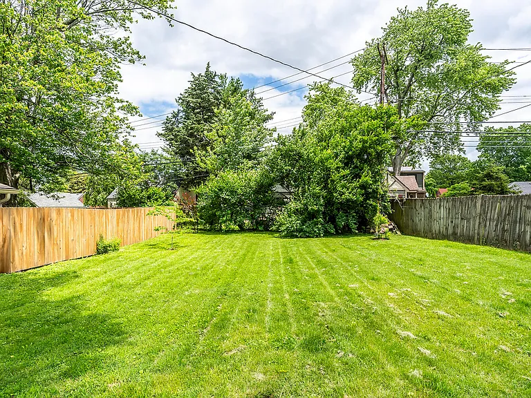 649 Mitchell Ave — Photo 25