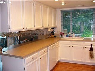 4th image of 9913 NE Sandpiper Cir