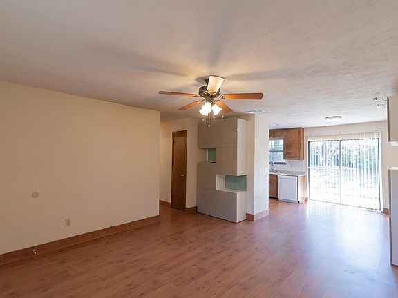 5th image of 3731 Caracus Ct