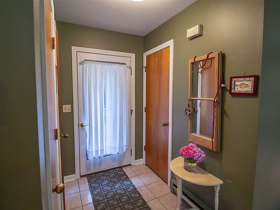 5th image of 123 Creekside Dr #20