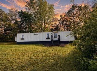 351 River Dr, Lobelville, TN 37097