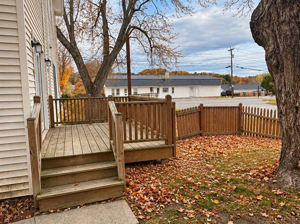 2 Closson St APT 1