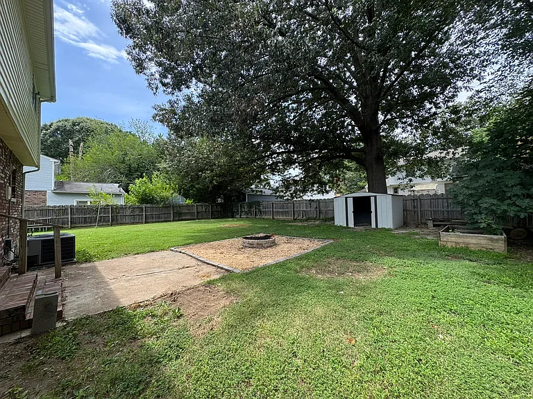 114 Olin Dr — Photo 26