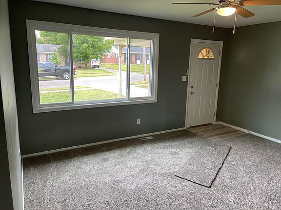 4th image of 34 Dorsey Dr
