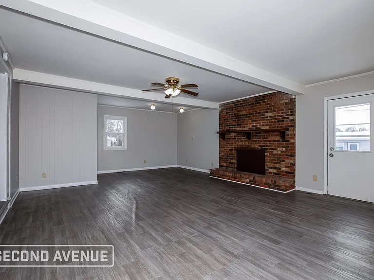 1021 Amos Rd — Photo 10