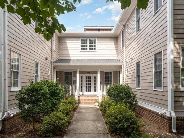 600 Copperline Dr Unit 103, Chapel Hill, NC 27516