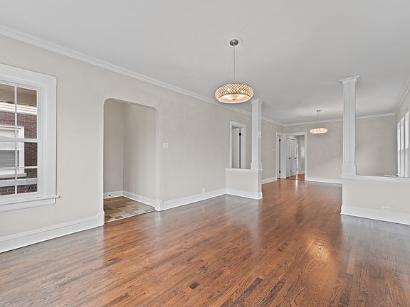 3rd image of 6120 W Berenice Ave