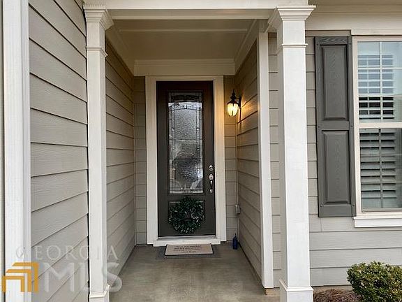 2nd image of 124 Iron Oak Dr