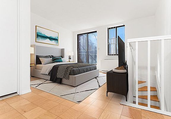 3rd image of 312 E 85th St APT 6B