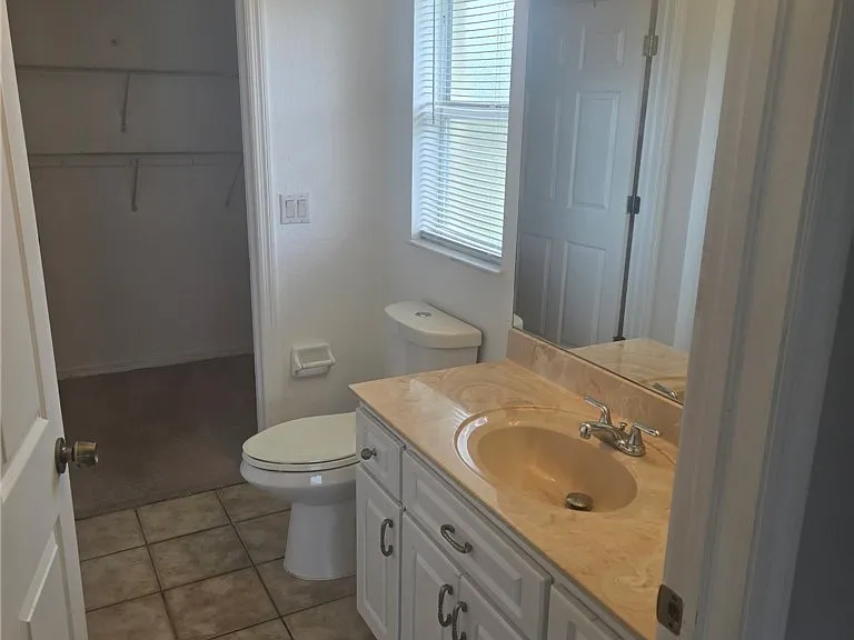 838 SW 47th Ter #A203 — Photo 8