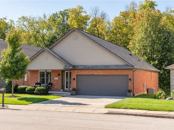 917 Howard Ln, Vandalia, OH 45377