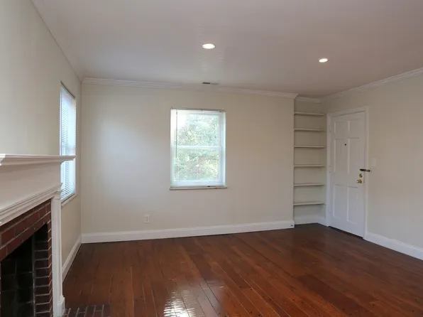 2023 Edgecliff Point