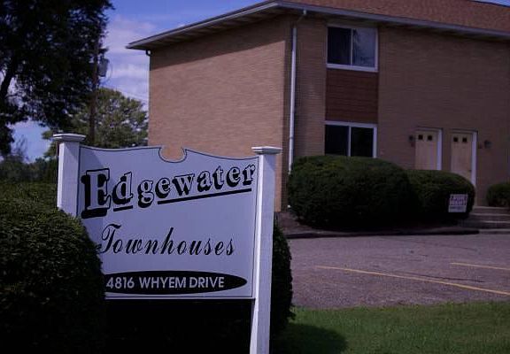 5th image of 4816 Whyem Dr #A4