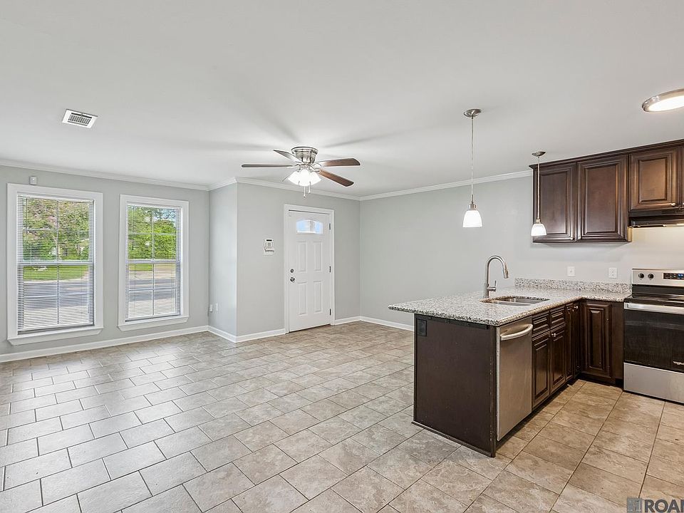 1st image of 3232 N Foster Dr