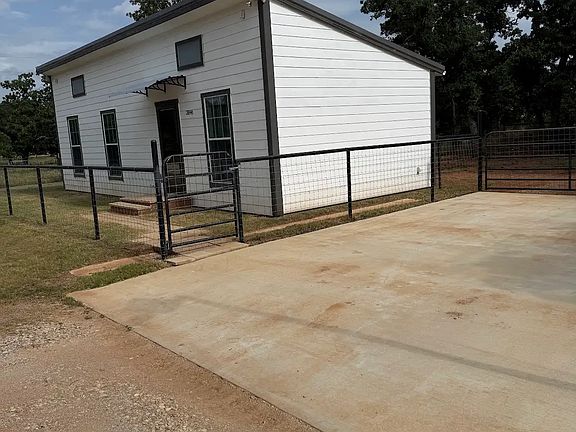 3rd image of 3846 Fruitland Rd