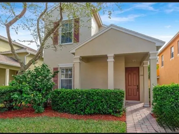 2089 SE Avon Park Dr, Pt Saint Lucie, FL 34952