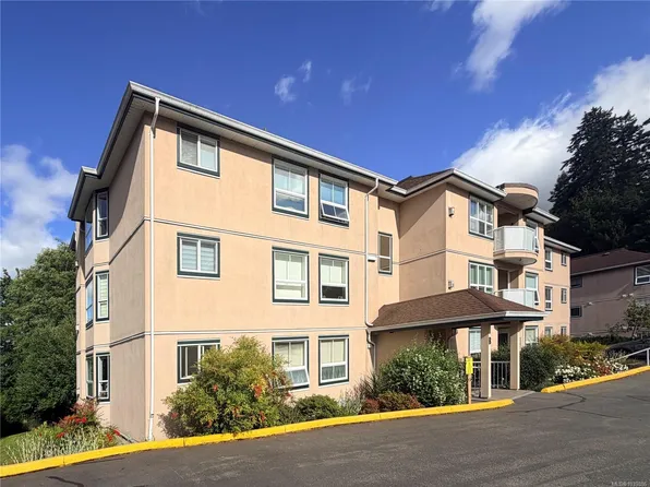 3000 Oak St #301B, North Cowichan, BC V0R 1K1