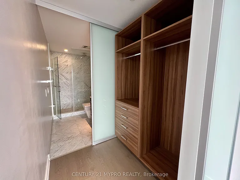 488 University Ave #4003 — Photo 13