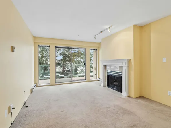 1148 Westwood St #202, Coquitlam, BC V3B 7M5